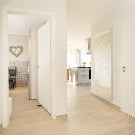 Strandresidenz Vogelflug App16 *